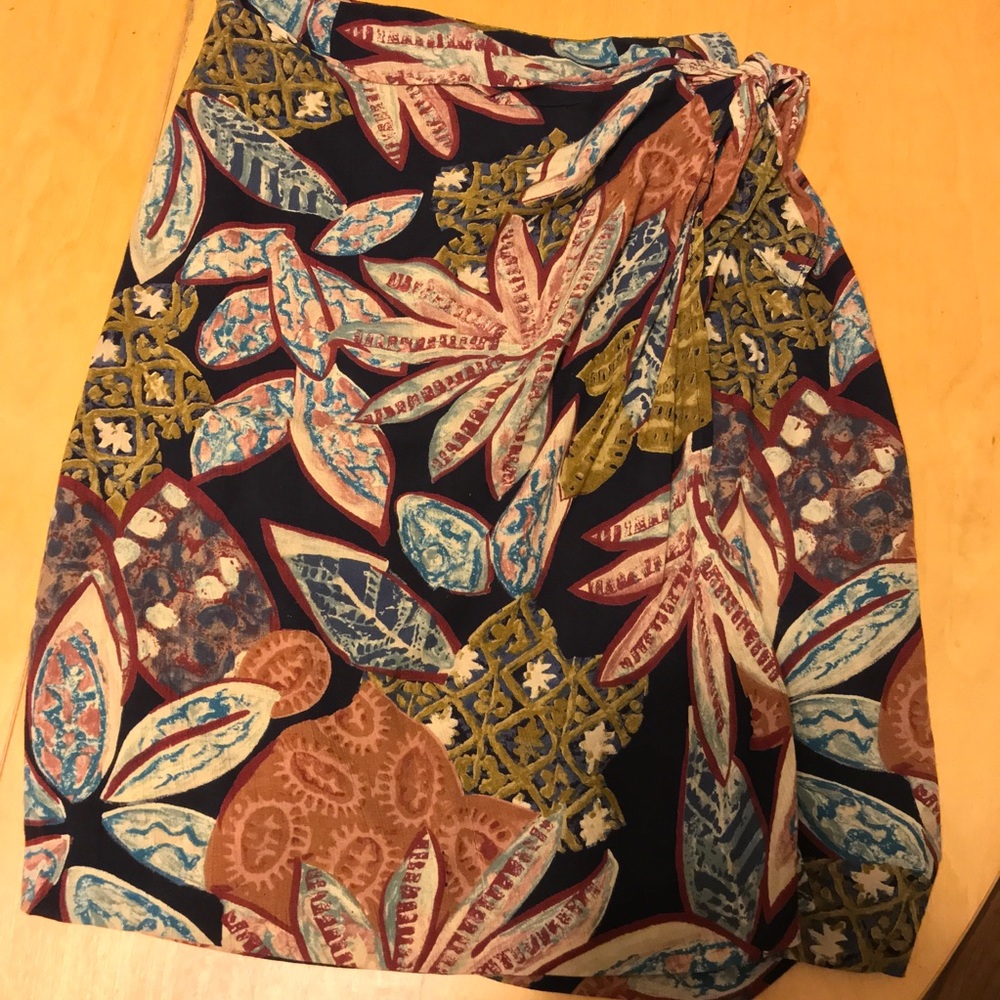 Cansual Corner Vintage Wrap skirt